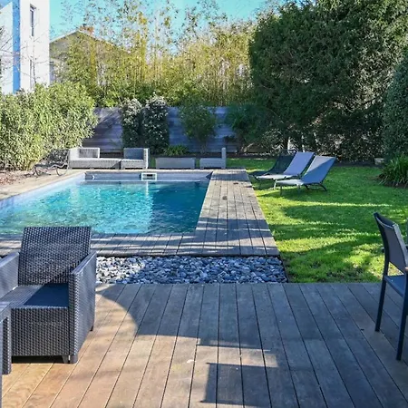 Сasa de vacaciones House For 11 People With A Pool In