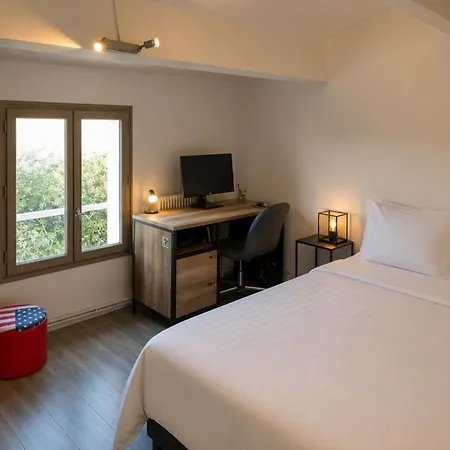 Сasa de vacaciones House For 11 People With A Pool In *