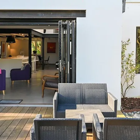 Сasa de vacaciones House For 11 People With A Pool In